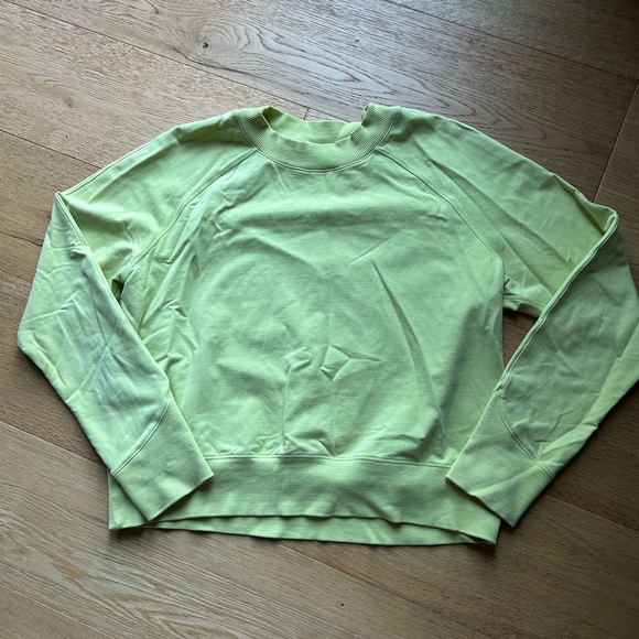 Lululemon yellow seater size 6 - Picture 5 of 5